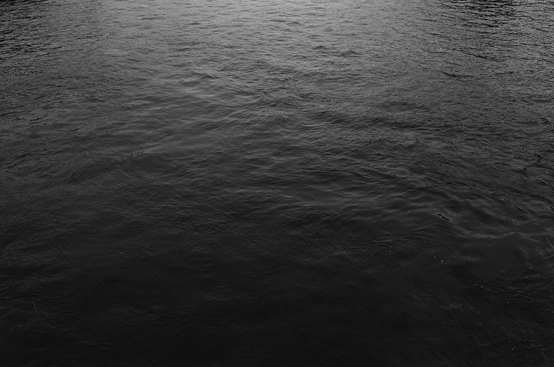 toutes les eaux sont couleur de noyade
